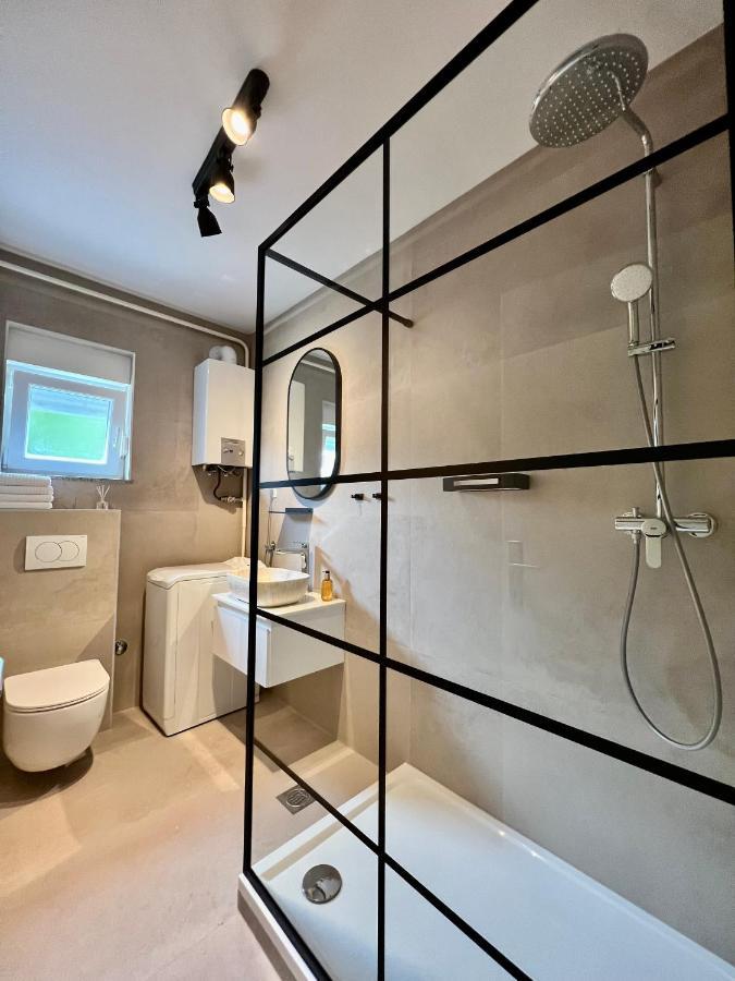 B88 Apartments - Vila Palma Sveti Filip i Jakov Bagian luar foto