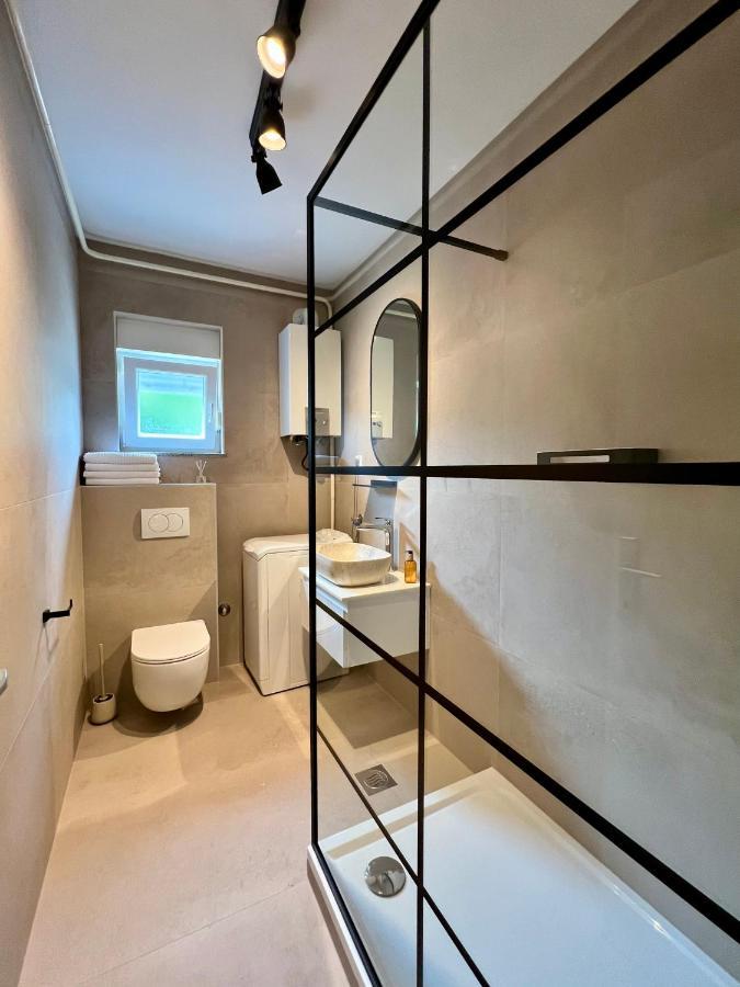B88 Apartments - Vila Palma Sveti Filip i Jakov Bagian luar foto